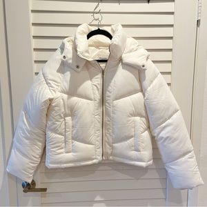 A&F Puff Jacket White